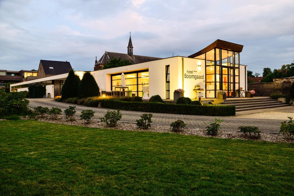 Hotel Boomgaard Lanaken Exterior foto